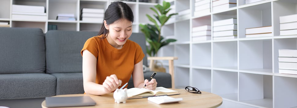 Illustration of girl budgeting